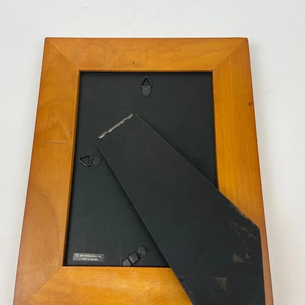 Wooden Frame 8